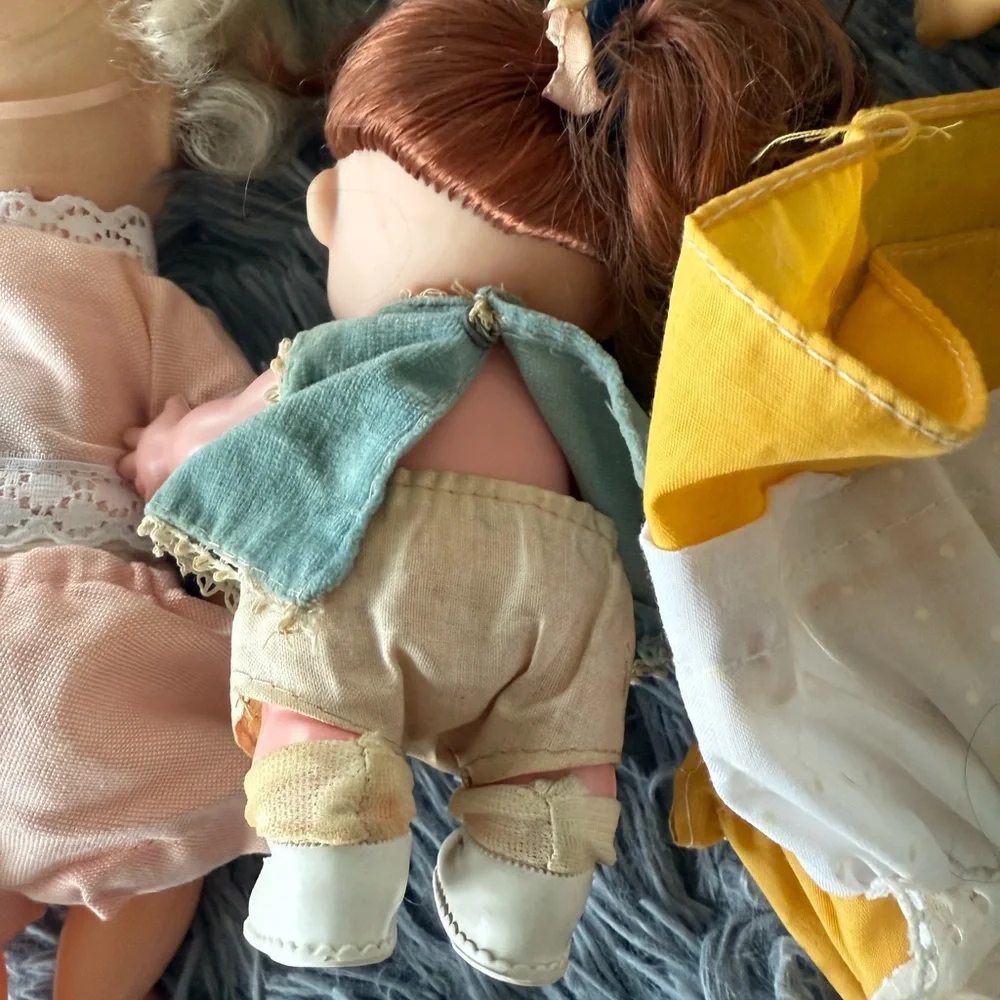 Lot Of 9 Vintage Dolls Hasbro Knickerbocker Muskins Moody Cutie 🥰checkout photos
